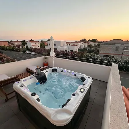 3 Bedrooms With Jacuzzi And Sauna Vila Villelongue-de-la-Salanque