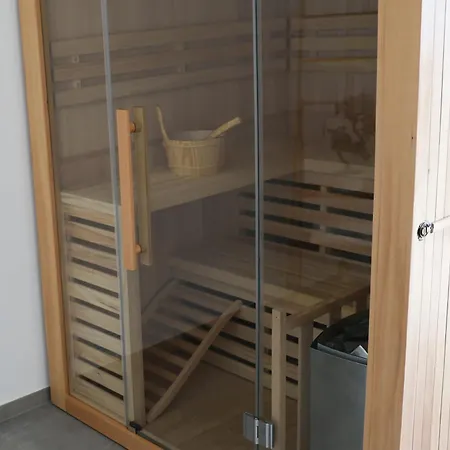 Vila 3 Bedrooms With Jacuzzi And Sauna Villelongue-de-la-Salanque