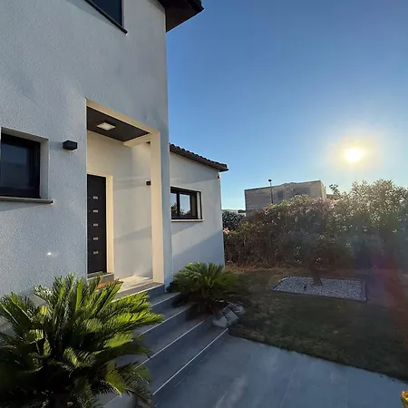 3 Bedrooms With Jacuzzi And Sauna * Villelongue-de-la-Salanque