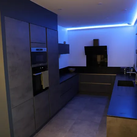 3 Bedrooms With Jacuzzi And Sauna Villelongue-de-la-Salanque